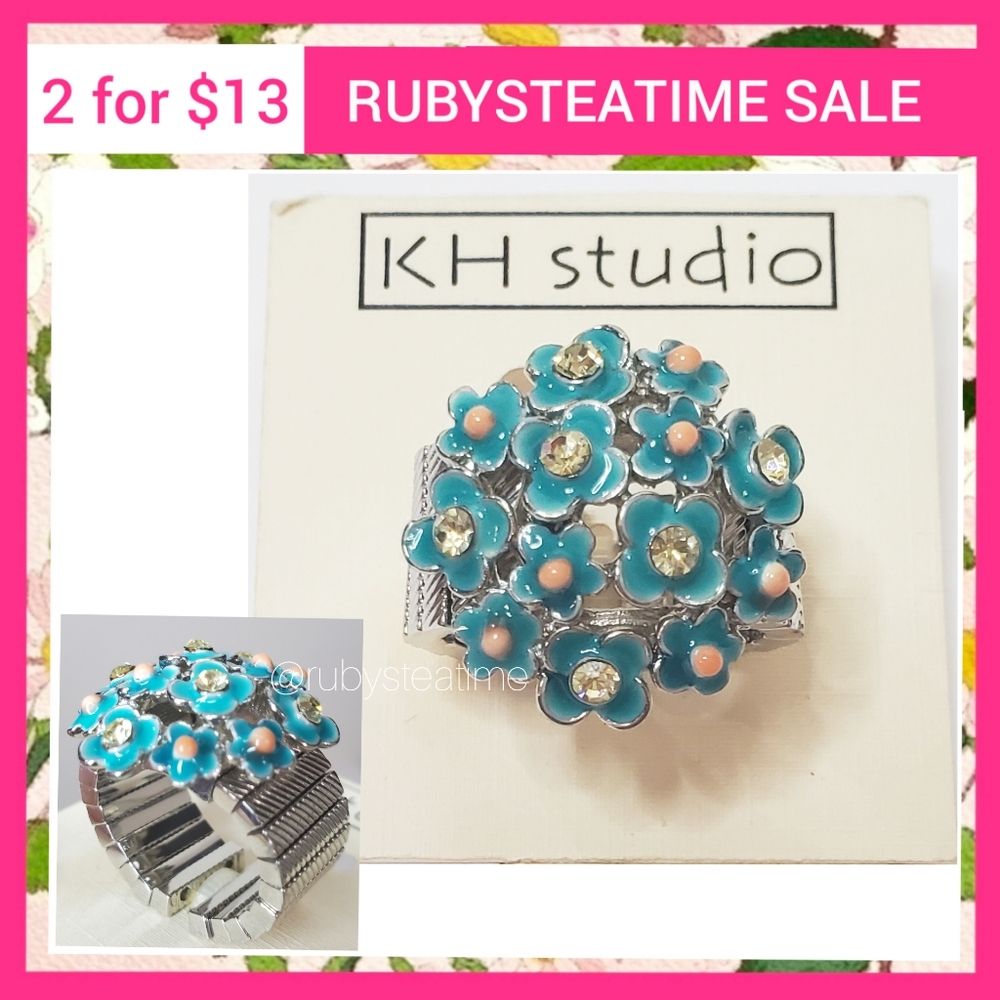 ✨️SALE✨️ 2 for $13 ✨️ Whimsical Floral Bouquet Enamel & Rhinestone Cocktail Ring